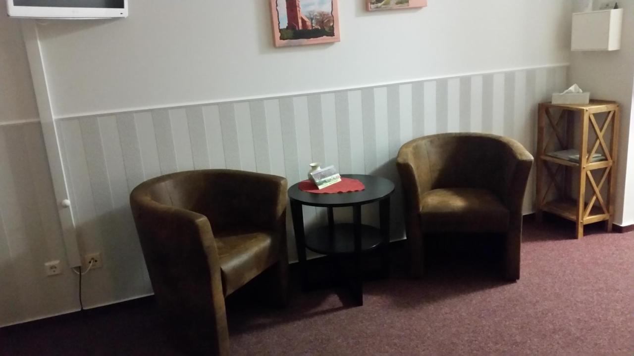 Pension Am Dorfanger Hohennauen Extérieur photo